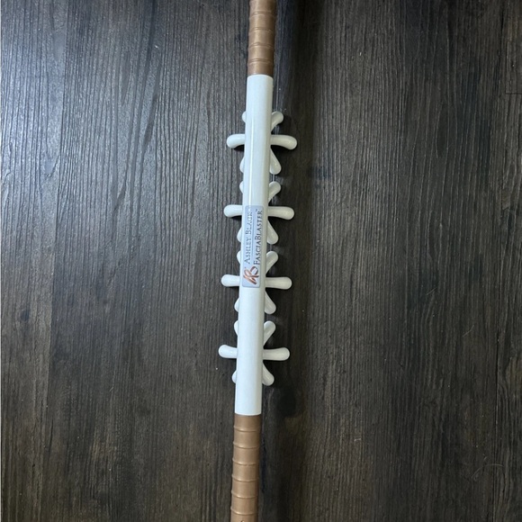 Ashley Black FasciaBlaster White - Picture 15 of 17